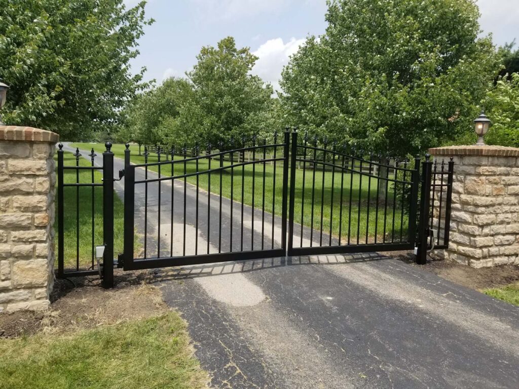 Metal Gate Painting Columbus OH